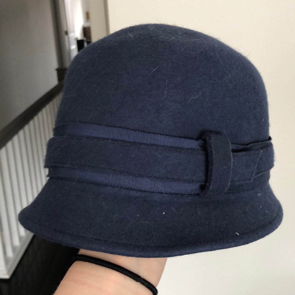 Banana Republic blue wool hat